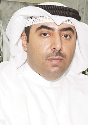 العتيبي يسأل عن مواقع التشوين ويطلب نسخاً من التراخيص الصادرة خلال عام