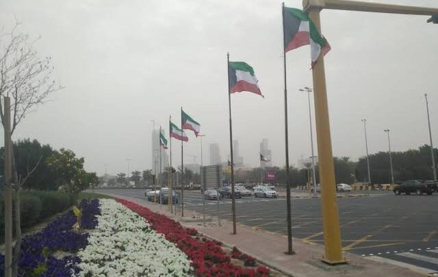 البلدية : رفع 6256 علم جديد قبل الاحتفال بالأعياد الوطنية